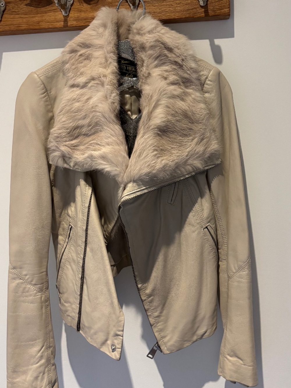 Blues Heroes beige genuine leather jacket